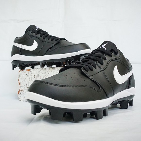 jordan 1 mcs cleats